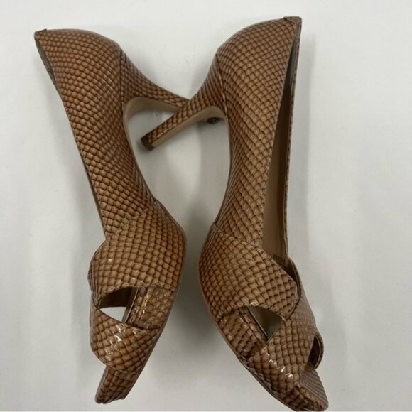 Arturo Chiang Alexis Textured‎ Leather Peep Toe Pumps Size 8 - Picture 8 of 13